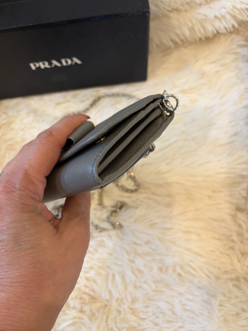 PRADA SAFFIANO LEATHER WALLET ON UNBRANDED CHAIN - Picture 4 of 6
